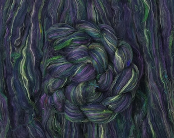 Fibra de merino, seda morera y seda sari peinada para hilado y fieltrado "Aurora Borealis"