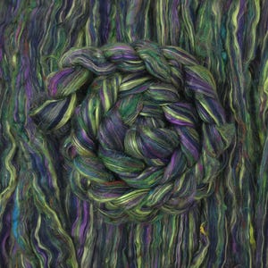 Fibres peignées de laine mérinos, soie de mûrier et soie de sari pour le filage ou le feutrage « Aurora Borealis V2 (more green) »