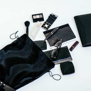 Bolso de piel sintética negro de lujo / Elegante bolsa organizadora de viaje / Suave regalo para lencería, zapatos y cosméticos