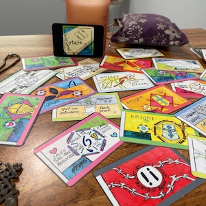 Tarotate Oracle Deck by Tia Hutton: 44 Color Illustrated Cards with Pouch