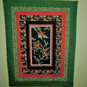 Cardinal Quilt with Beautiful Redbirds