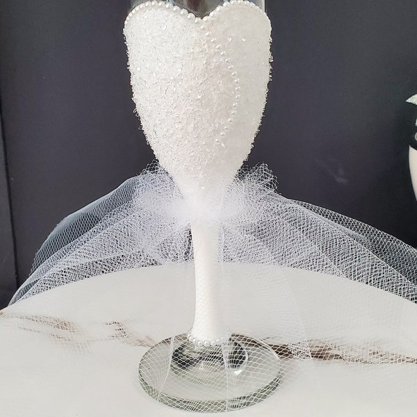 Bridal Shower, Bridal Shower Toast Glass, Wedding Dress Glass, Bridal Shower Gift, Bridal Shower Decoration