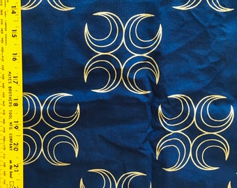 5 yards Caid Populace badge, metallic silver crescents on royal blue