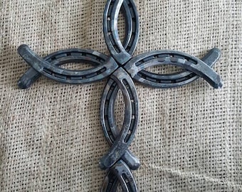 Horseshoe Cross, Metal Art, Iron Wall Decor, Wall Hangings Stylized Horseshoe  Cross Large Clover -  Canada