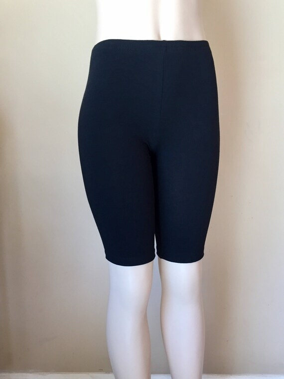knee length cycling shorts