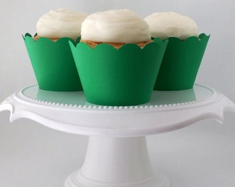 Green Cupcake Wrappers: Standard Size, Set of 12
