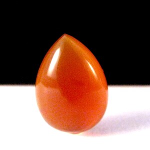 Natural Orange Chalcedony Cabochon ~ Carnelian ~ Cornelian ~ Russia ~ Quality Cabochon ~ 18mm x 13mm x 5.5mm depth ~ 9 carat