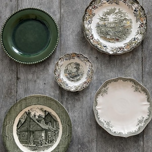 Vintage Green Gallery Wall Plates Set, Antique & Modern Mix, Decorative Wall Decor, Farmhouse Wall Art, Cottagecore Kitchen Decor, Set of 5