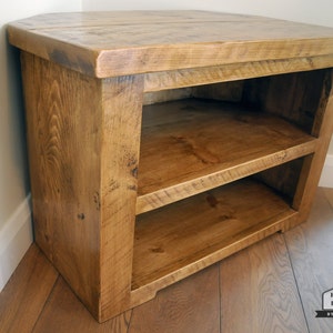 Rustic Pine Corner TV Unit solid chunky wood stand/cabinet with Shelves