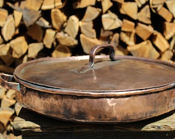 Handmade hammered copper paella pan – tin-lined rustic cooking pot – artisan kitchenware for risotto, stews & traditional recipes