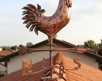 Galo cata-vento de cobre feito à mão - para telhados, varandas, marquises - com pontos cardeais - móveis de exterior artesanais