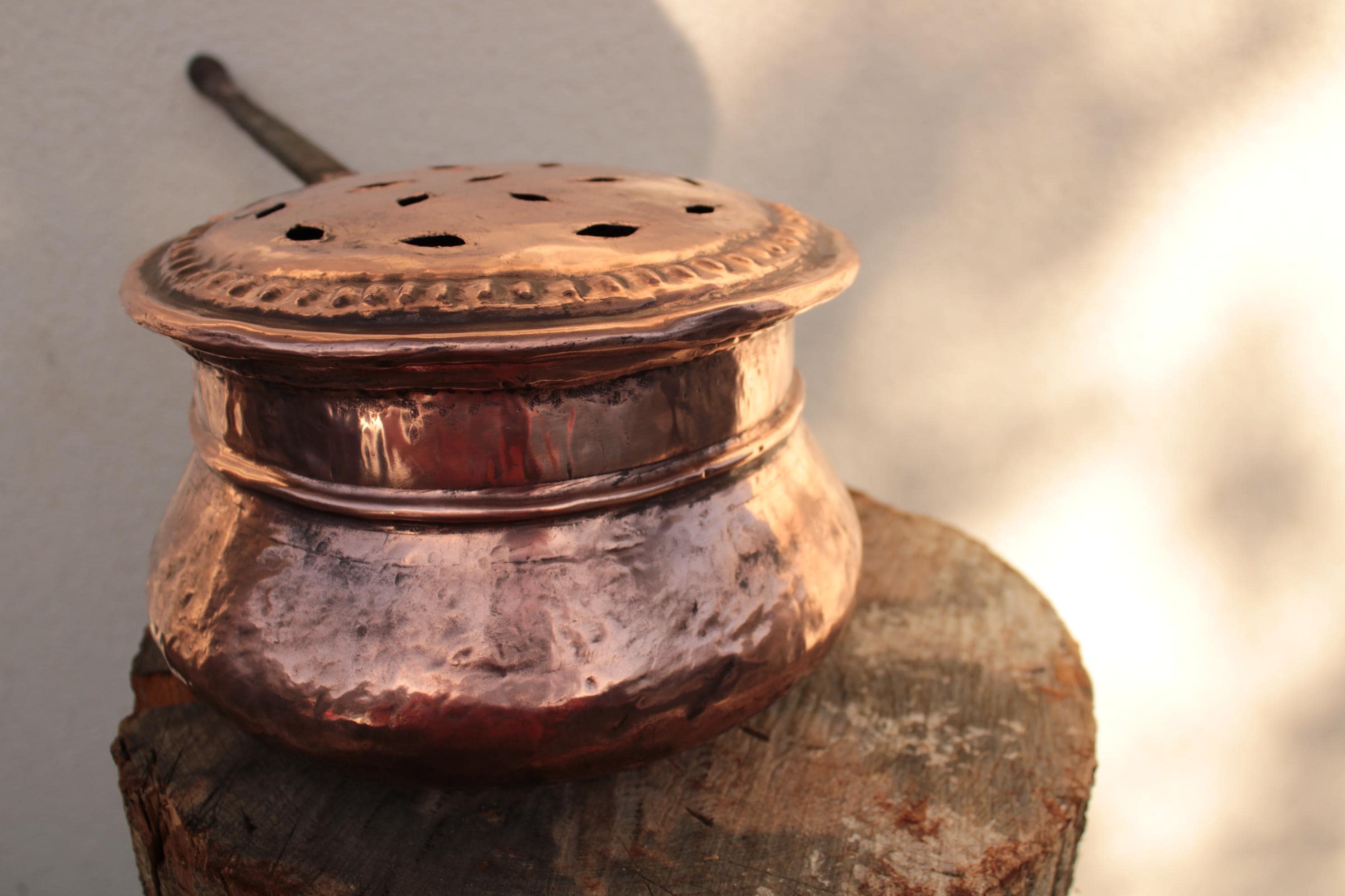 Chauffe-lit Ancien En Cuivre Fait Main – La Bouillotte Grand-mère En Fer !