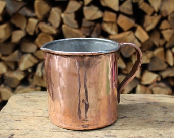 Jarra, garrafa de cobre estañada en su interior, artesanía italiana única hecha a mano.