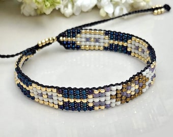 Beaded Bracelet with Toho seed bead, navy blue and gold,  jewelry for woman, boho style, bohemian and folk, handmade
