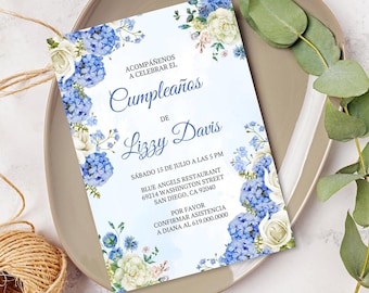 Cumpleaños tarjetas invitacion/Floral Birthday Invitation Spanish/Blue Flowers Spanish Birthday Invite/Printed or Digital/Elegant Modern