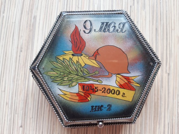 Vintage handmade jewelry box made in Soviet prison