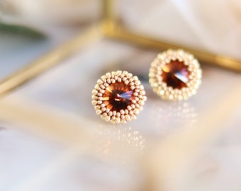 Gold and topaz Swarovski stud earrings / Small beaded earrings with silver studs / Dainty brown seed bead studs with sparkling halo crystals