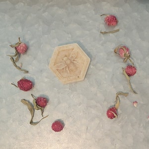 Honey Soap, Goatmilk Soap, Oat Soap, Organic Soap, Natural Soap, All Natural Soap, Floral Soap, Artisan Soap, Handmade Soap, Bar Soap