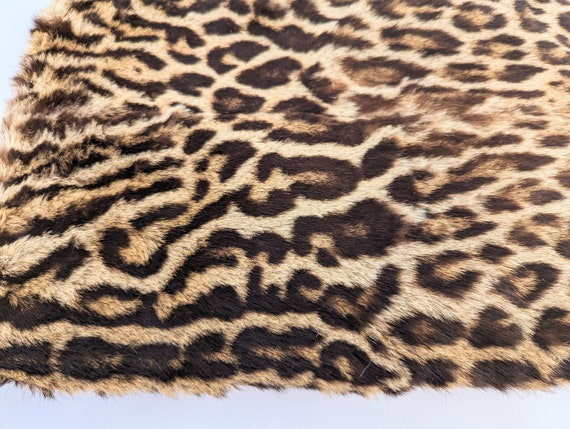 SALE *** Gorgeous 30s 40s Vintage Leopard Muff Pu… - image 6