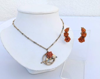 Liquidation *** ensemble collier et boucles d'oreilles vintage en celluloïd corail et en perles d'or