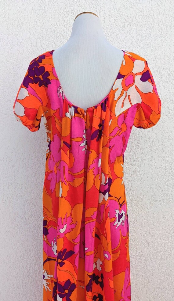 Fabulous Mildred's of Hawaii Neon Barkcloth Caped… - image 8