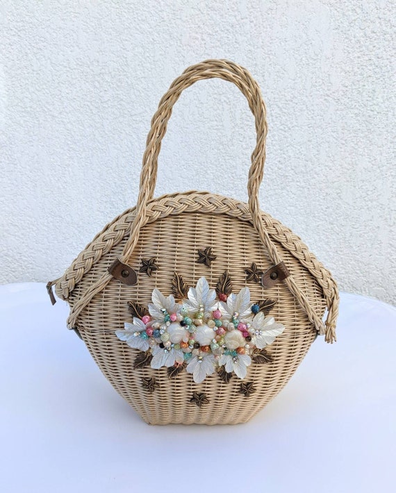 SALE *** Incredible Shell Adorned Vintage Wicker … - image 3