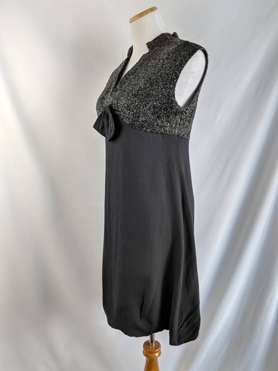 SALE *** Flirty Black Vintage Lurex Cocktail Dres… - image 6