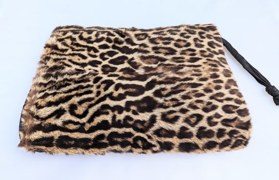 SALE *** Gorgeous 30s 40s Vintage Leopard Muff Pu… - image 3