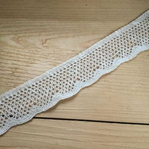 Antique Macrame Crochet Lace Edging Ecru Beige Trim