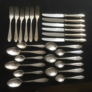 Antikes Besteck Set für 6 Versilbert Messer Gabeln Dessert Löffel Teelöffel Made in Germany 24 Teilig