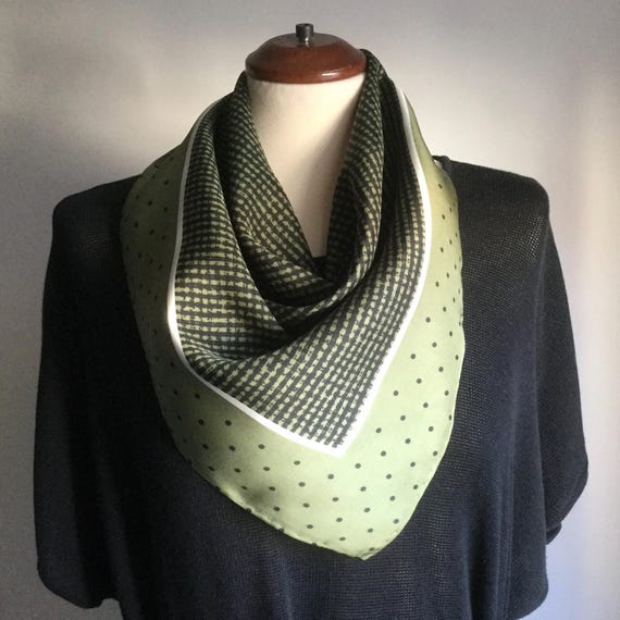 Pure Silk Green Vintage Neckerchief Scarf, Gerry Weber  display picture 3