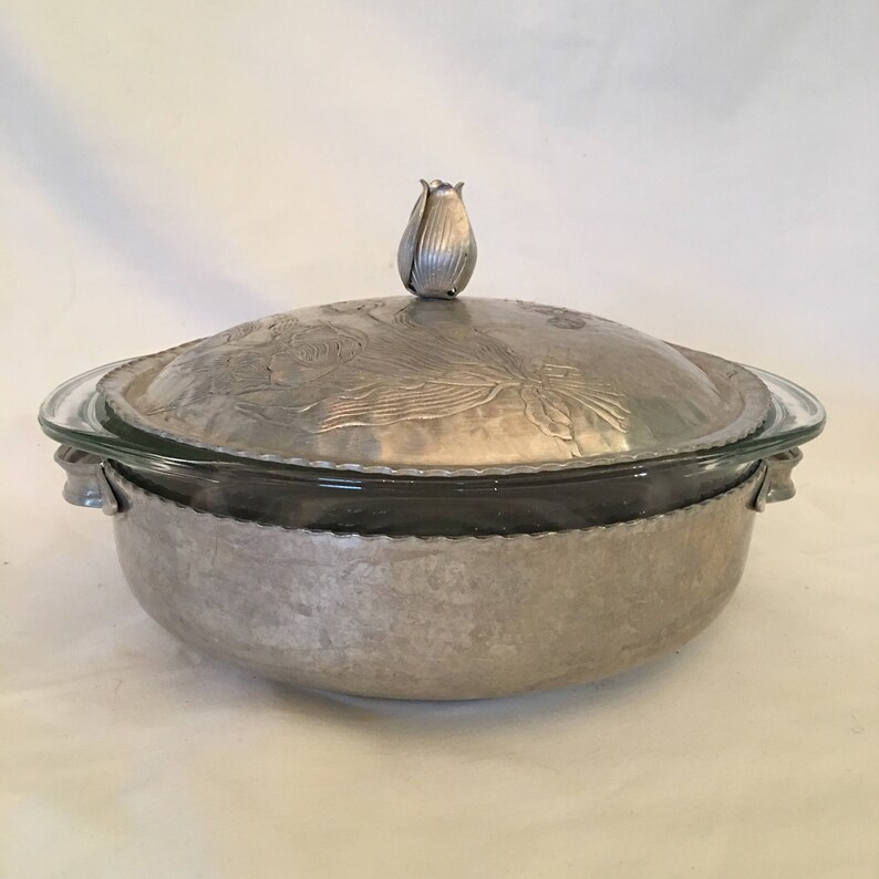 Hammered Aluminum Covered Serving Dish Casserole Dish Pyrex Etsy