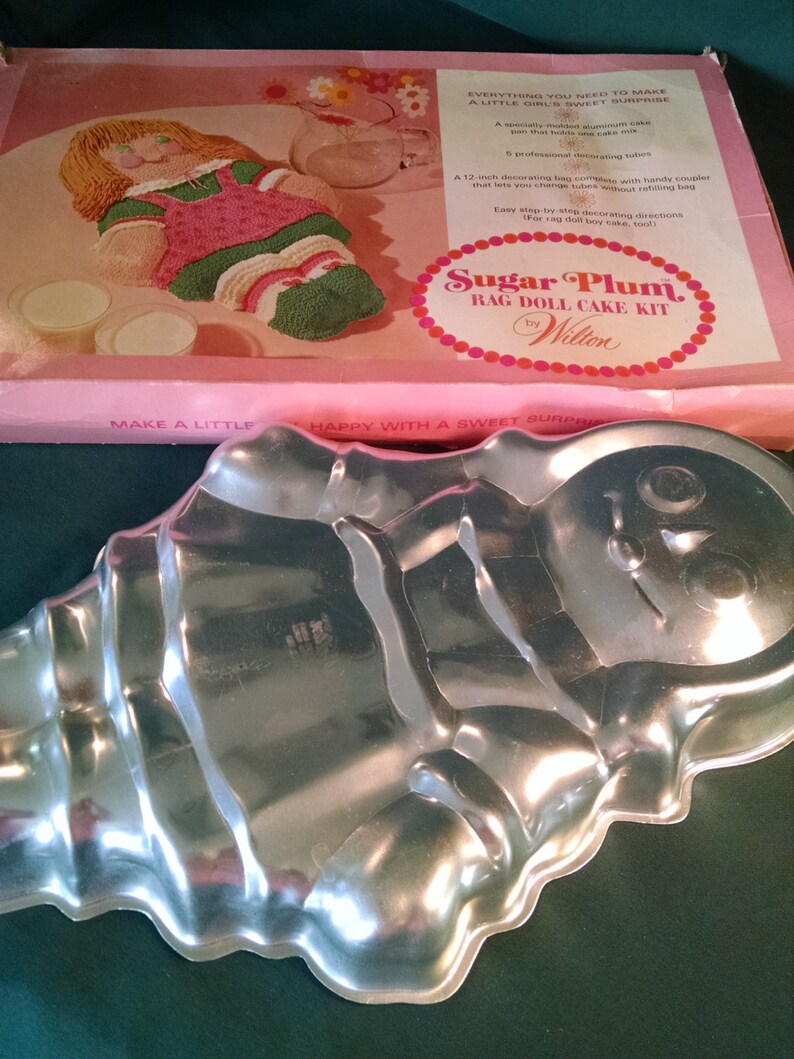 doll cake pan set