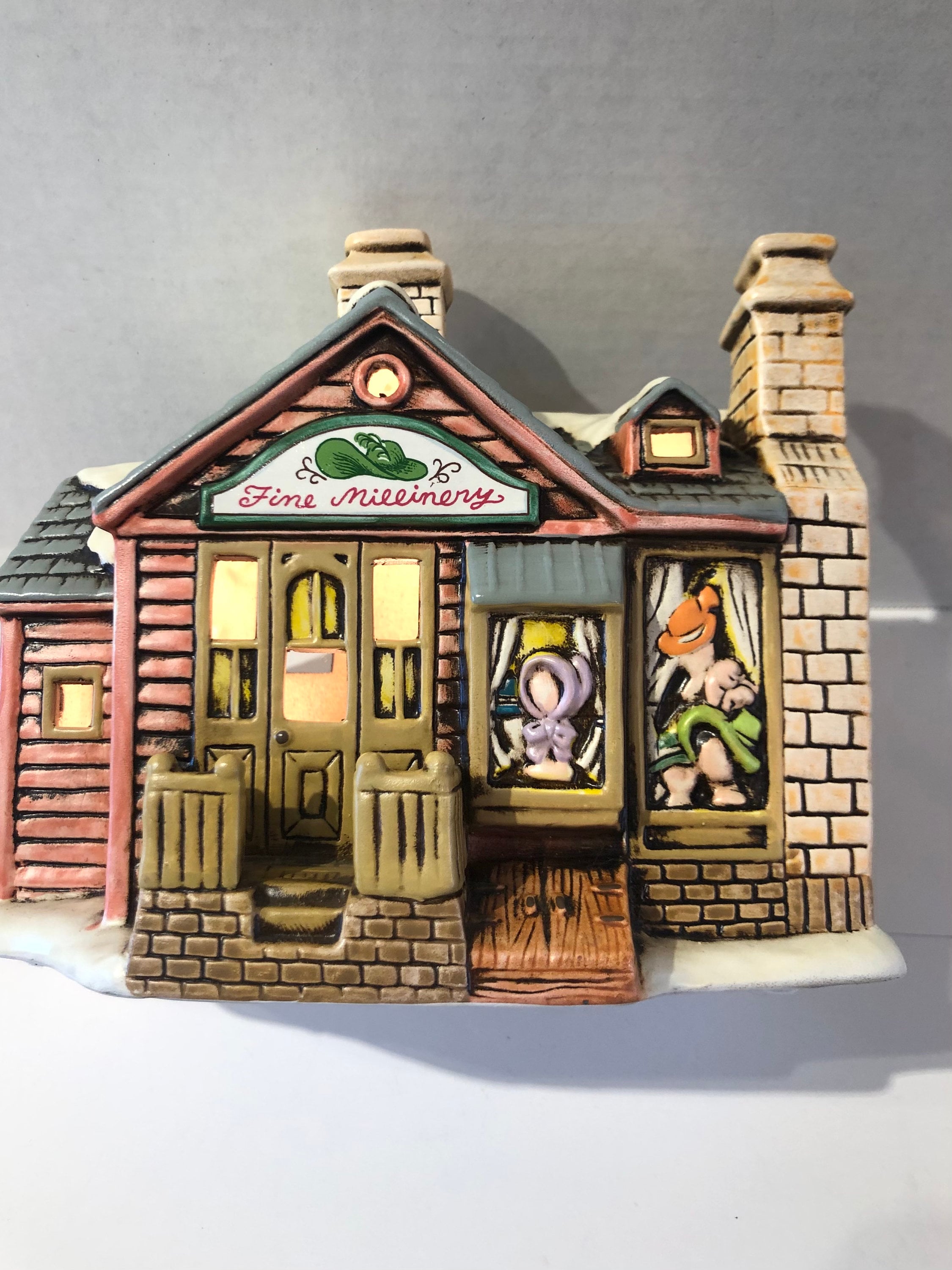 Lefton Colonial Christmas Village 77