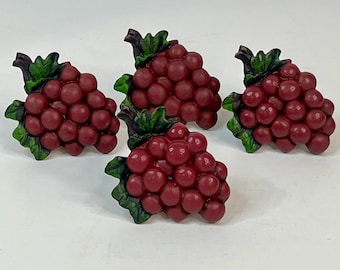 Vtg Grape Bunch Drawer Pulls Cabinet Knobs Kitchen Wine Decor Bar Kitschy Set 4