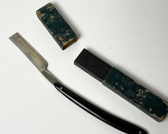 Antique Griffin XX60 Straight Razor Germany & Box Morrision Johnston Canada
