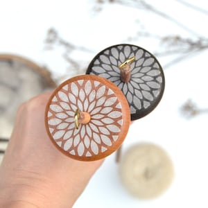 Starflower houten spindel, spindel top whorl, houten spindel, beginners spindelset