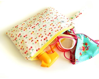 Wet bag for swimsuit and swimming accessories, handmade wet bag for baby's diapers or dirty clothes, handmade waterproof wet bag for all.