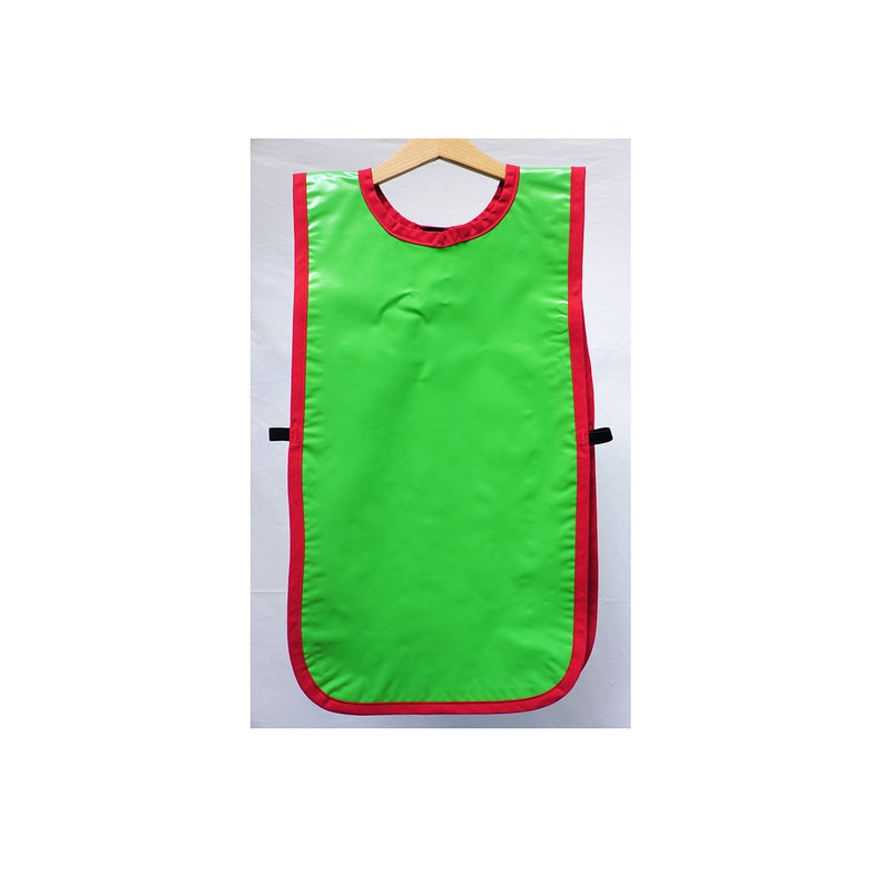 Ideal kids accessory for messy play Oilcloth apron for toddler Handmade waterproof apron for toddlers messy play Back to school gift idea