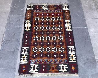 Super Fine Vintage Turkish Anatolian Kilim Rug, Distressed Kilim Rug, Floral Abstract Geometric Design, Symetric Design