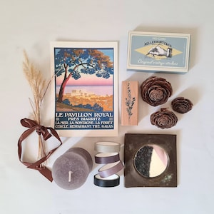 Vintage cadeau box/boite panier/corbeille osier/carte postale Biarritz/autocollant/tampon encreur/miroir bronze/ruban adhésif décoratif