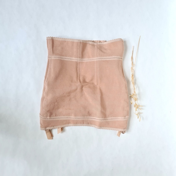 Vintage gaine plastron jarretelles lingerie rose marque Boléro français fabriqué France coton ancien sous vêtement friperie taille 75 chic
