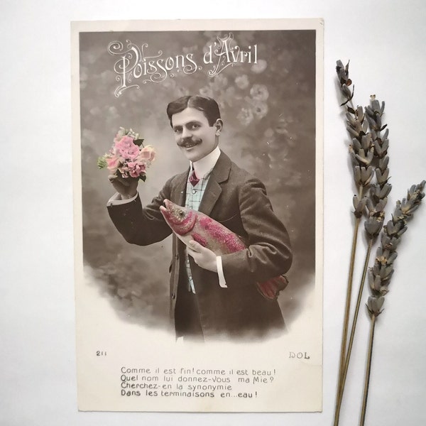 Vintage carte postale ancienne noir blanc rose poisson avril courrier correspondance années 1910 France français brocante écriture document