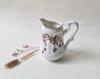 Vintage Pichet à lait ancien/porcelaine française Limoges/blanc fleurs violettes/petit broc crème/romantique chic/déco cuisine shabby boho