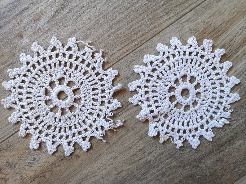 Napperons Au Crochet – Fait Main – Coton écru – Ronds 14 Cm – Lot De 6