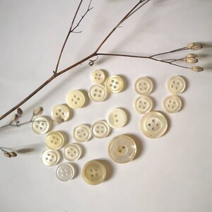 Lot de 6 boutons 2 trous bonhomme rose