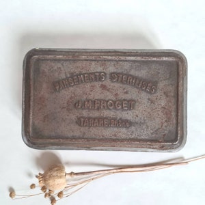 Vintage gray metal sheet metallic box/pharmacy sterilized bandage Tarare Rhône J.M. Froget/apothecary French collection flea market français image 2