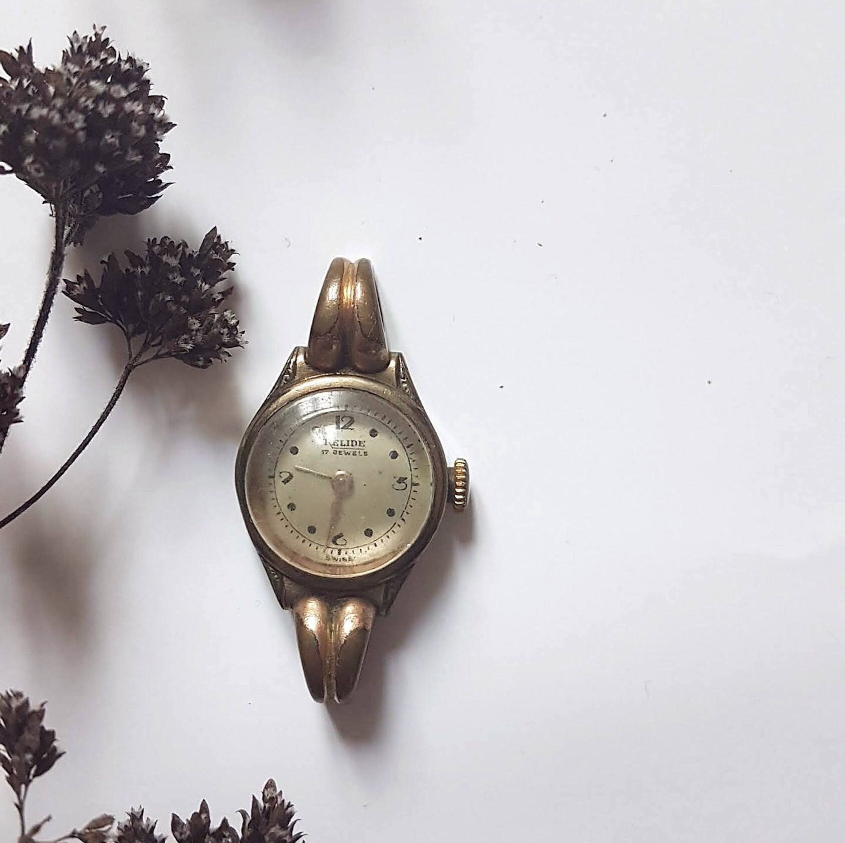 Montre Vintage LIP Mécanique 18 Rubis - Fond Noir - Boîtier Acier 34mm - France - Occasion