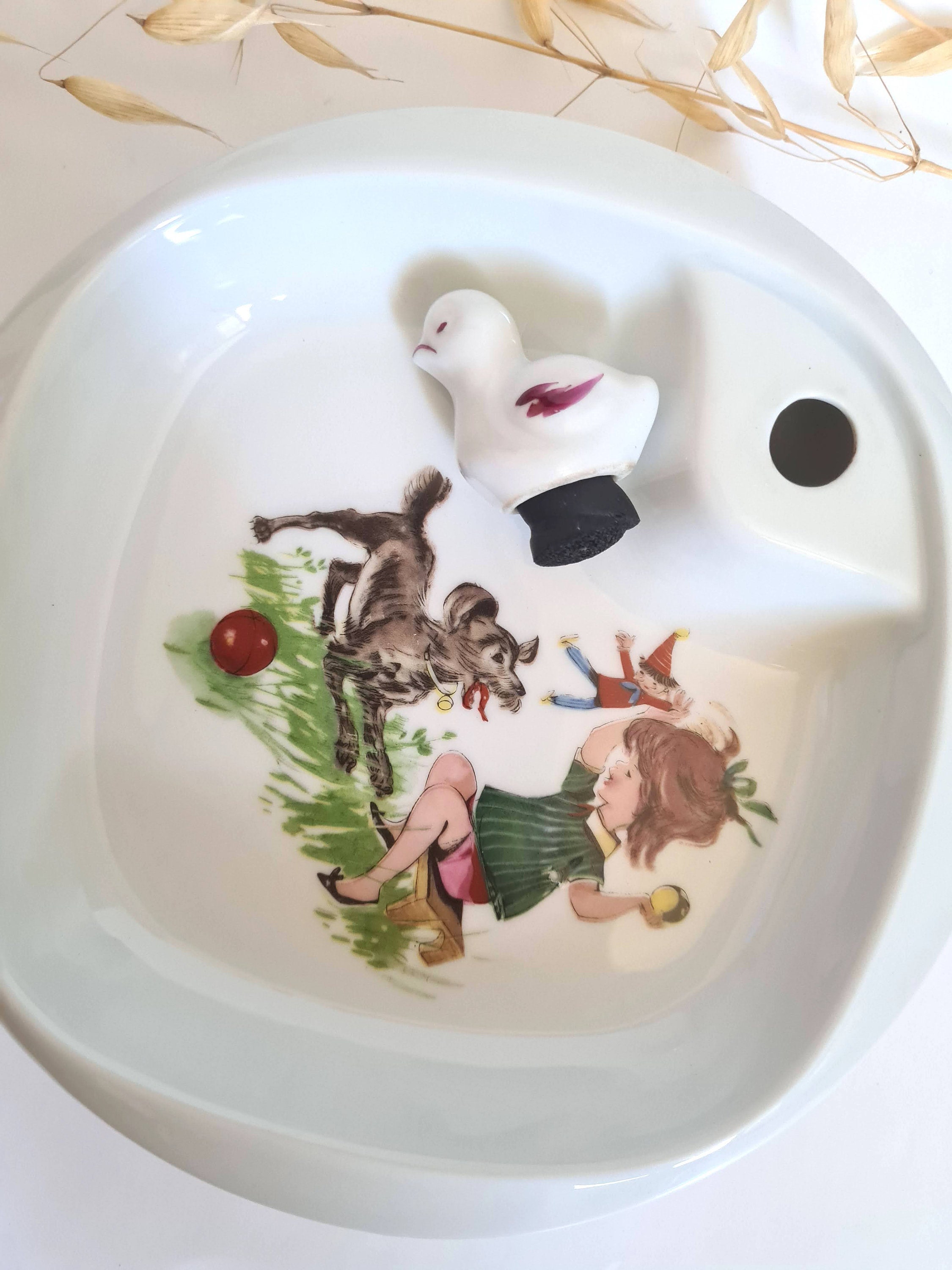 ASSIETTE CHAUFFANTE POUR ENFANT en Porcelaine Blanche bouchon ourson -  Centre vaisselle Sarl La Porcelaine de Christèle