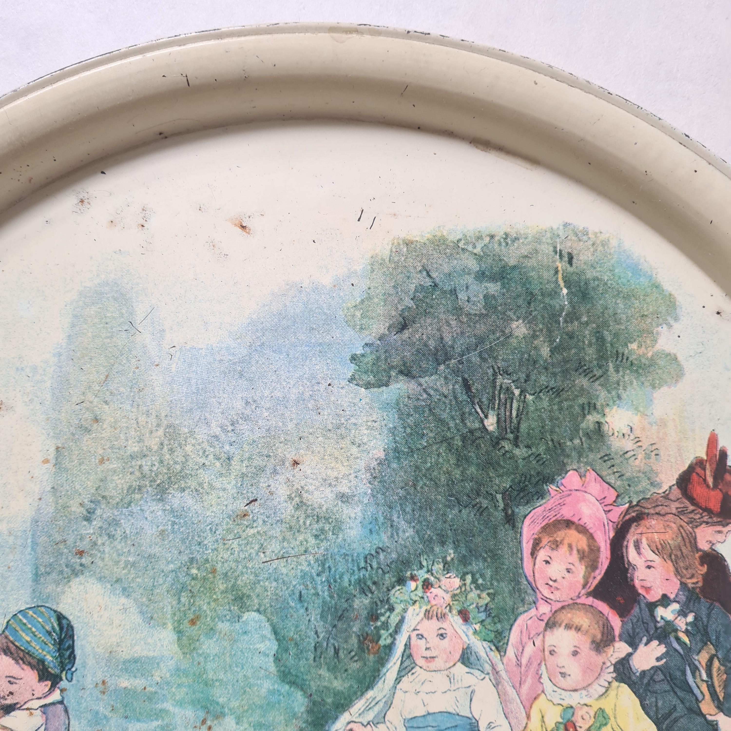 Ancien Plateau de Service Rond Massilly France en Métal 46 cm Vintage